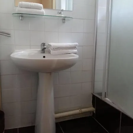 Hotel Du Metro 3*